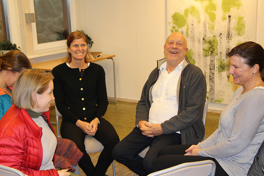 Grupp Makt o kärlek 1024px Grupp Makt o kärlek 1024px